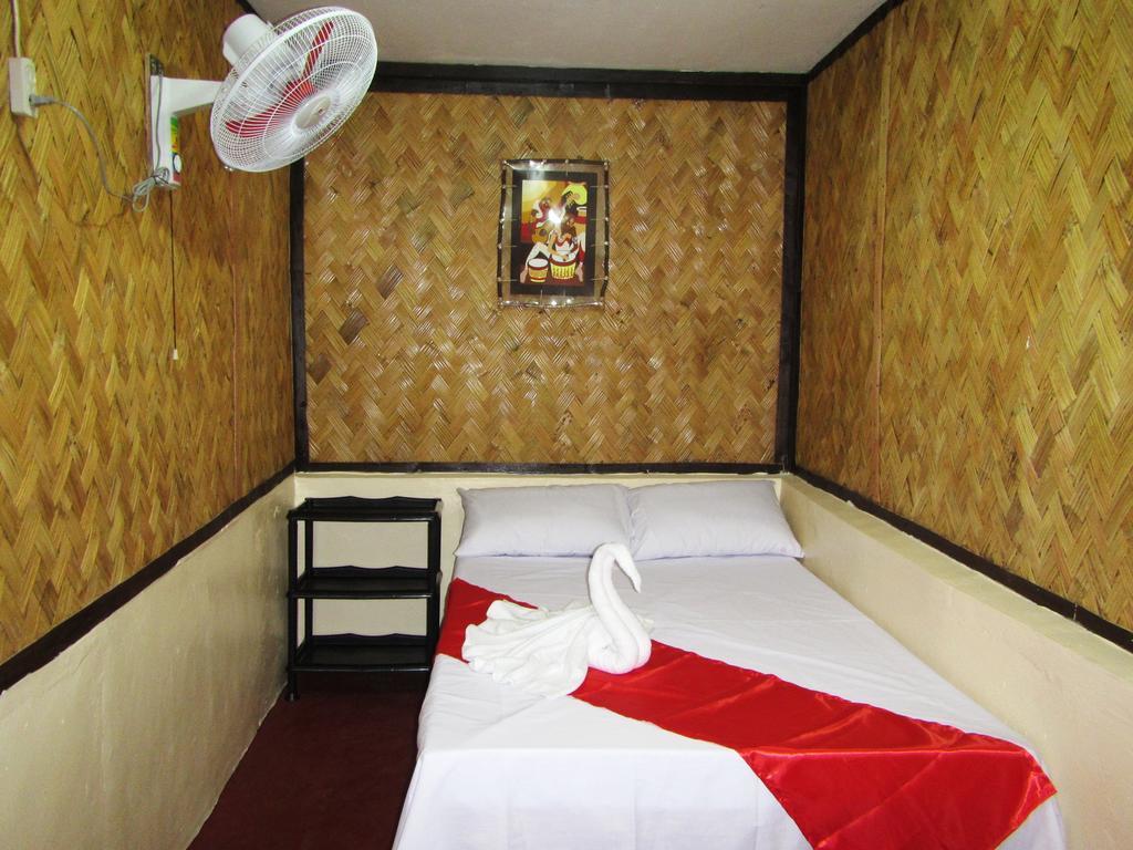Coron Guapos Guesthouse Екстериор снимка