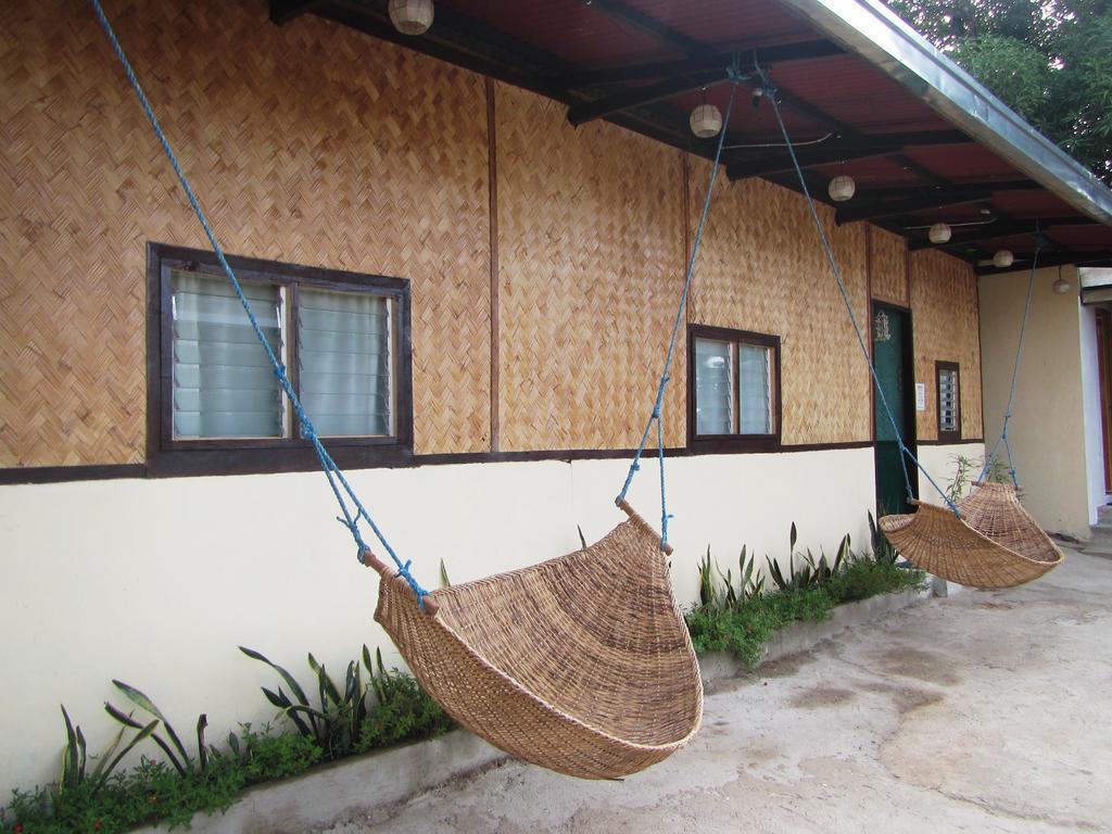 Coron Guapos Guesthouse Екстериор снимка