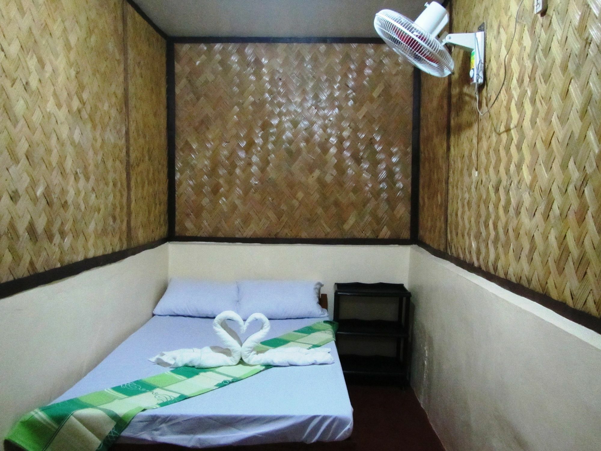 Coron Guapos Guesthouse Екстериор снимка