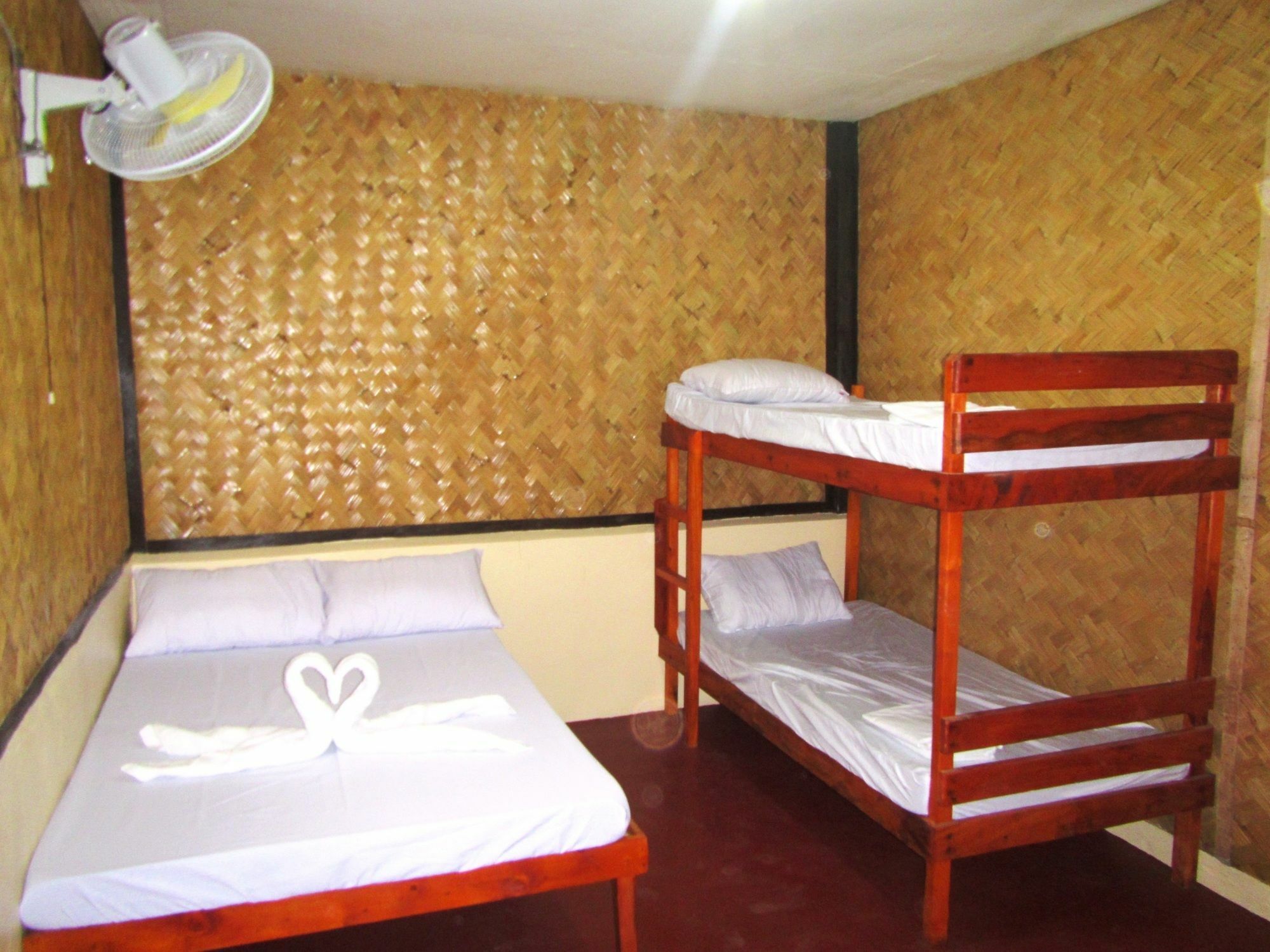 Coron Guapos Guesthouse Екстериор снимка